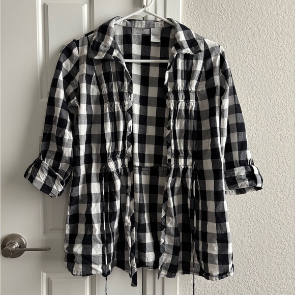 dELiA*s plaid button-up shirt with convertible sleeves, black & white (size S) - Picture 2 of 8